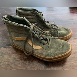 Olive/Army Green and Tan Sk8-Hi Vans w/zippered entry, Sz 3.0